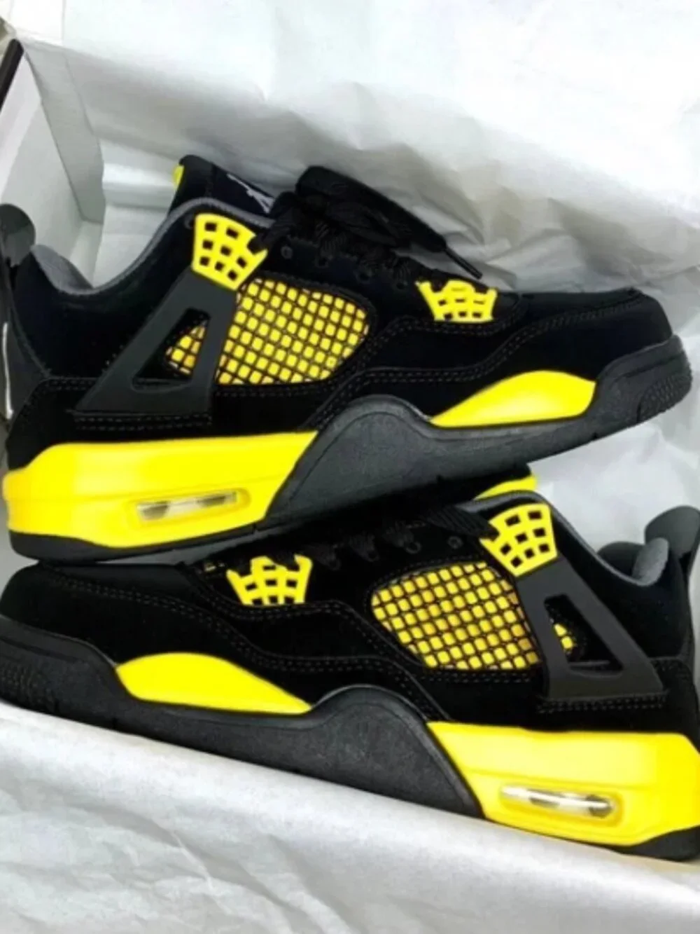 Nike Air Jordan 4 Retro Shoes Thunder 2023 Black Yellow
